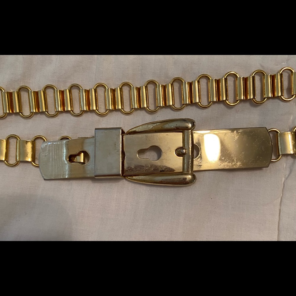 Unique Gold Tone Metal Belt